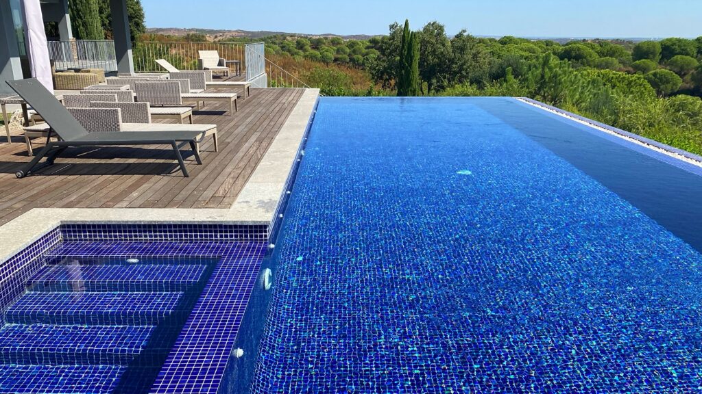 piscina construida por TENASWIM en Madrid/Toledo