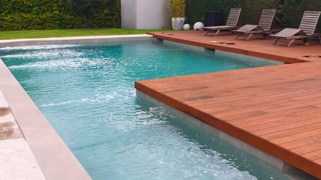 piscina hecha por TENASWIM